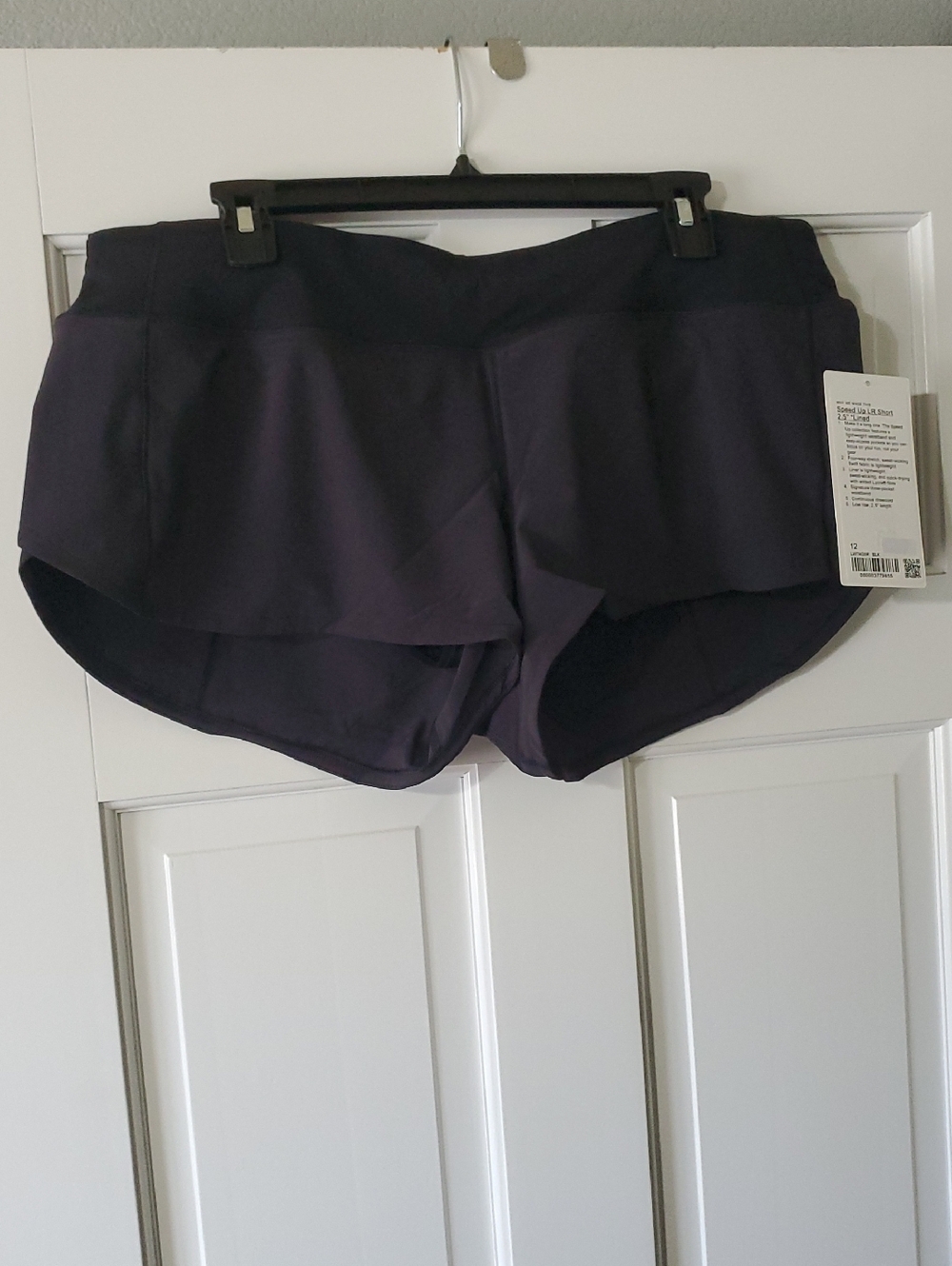 NWT lululemon Speed Up LR 2.5IN Women's Shorts SZ 12 BLACK
